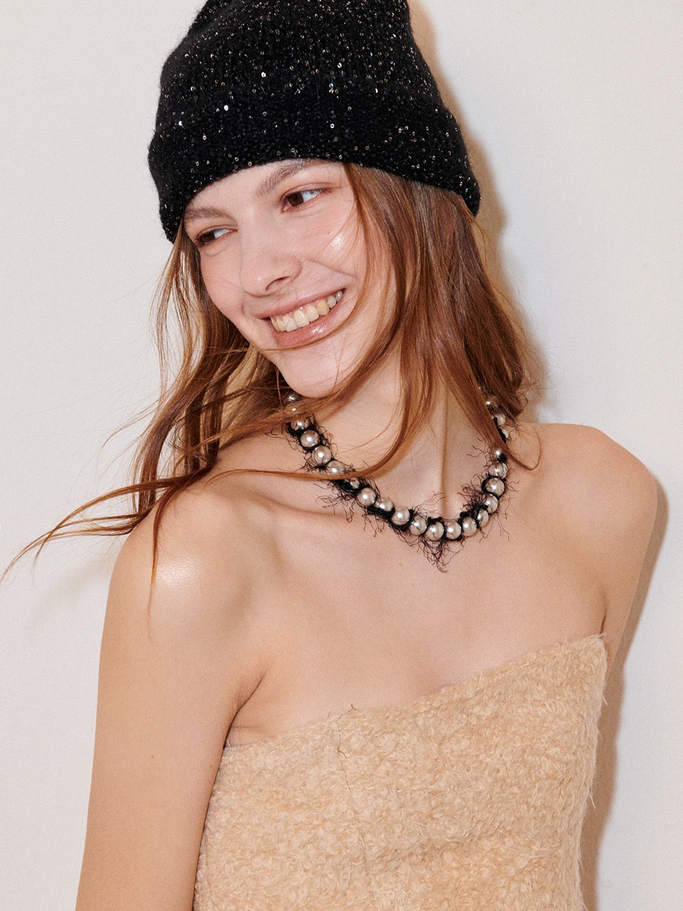 Mohair Mix Pearl Necklace / Black