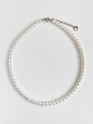 Classic Pearl Necklace / WH