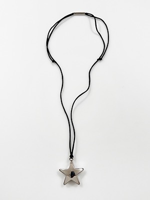 Jumbo Star String Necklace / Black