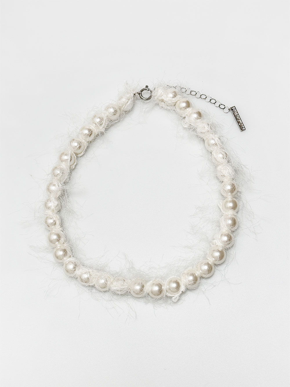 Mohair Mix Pearl Necklace / White
